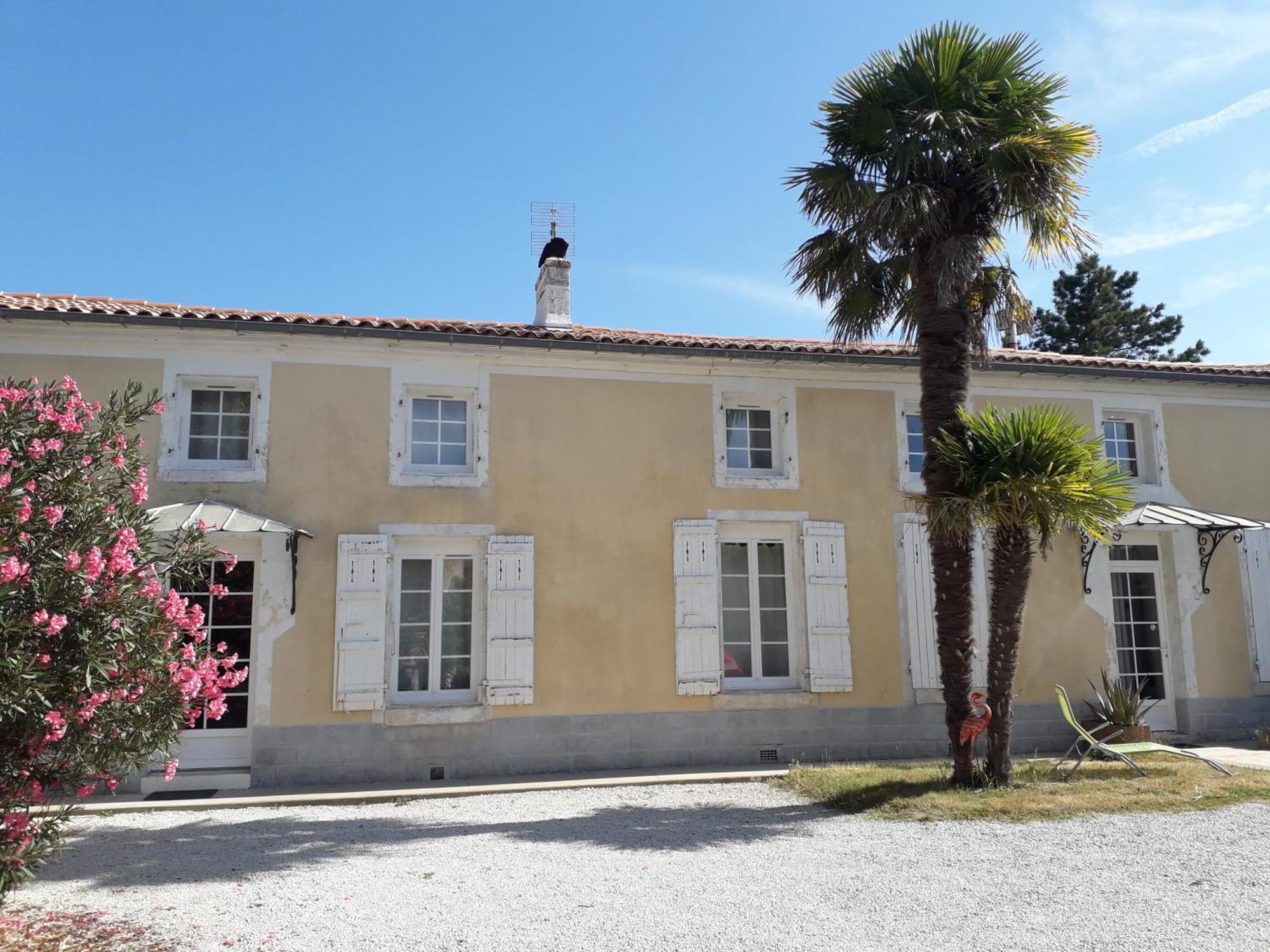 Hotel O Calme Brizambourg Exterior foto